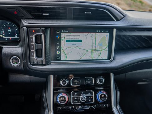 Used 2022 GMC Yukon XL Denali image 20