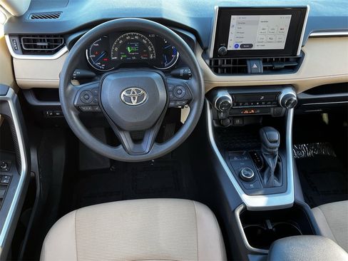 Used 2024 Toyota RAV4 LE image 10