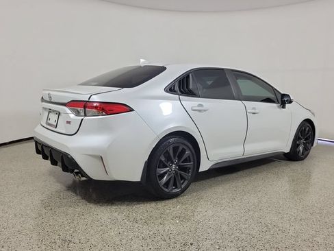 Used 2024 Toyota Corolla SE FWD image 5