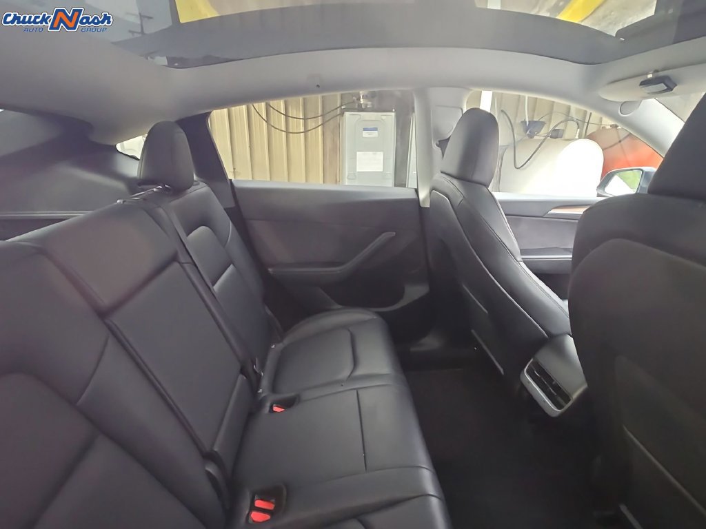 Used 2024 Tesla Model Y 2WD image 6