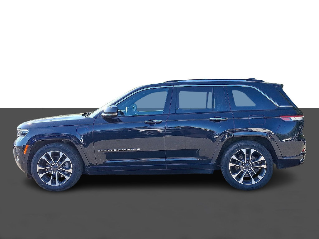 Used 2023 Jeep Grand Cherokee Overland AWD/4WD image 4