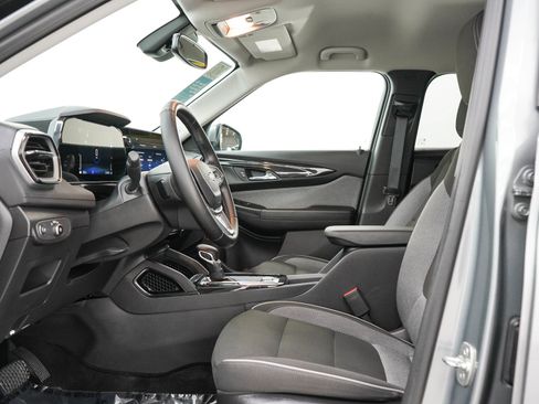 Used 2024 Chevrolet TrailBlazer LT w/ Convenience Package FWD image 23