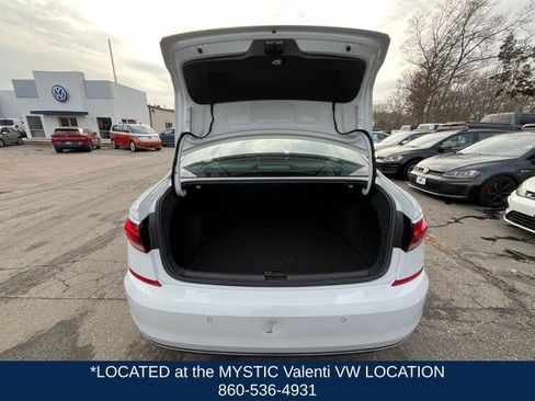 Used 2020 Volkswagen Passat 2.0T SEL FWD image 18