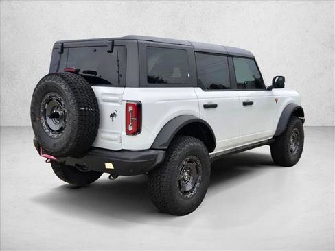 New 2025 Ford Bronco Badlands image 2