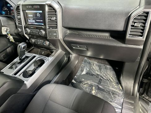 Used 2015 Ford F150 XLT w/ Equipment Group 302A Luxury image 36