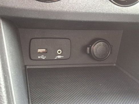 Certified 2023 Subaru Crosstrek 2.0i image 24