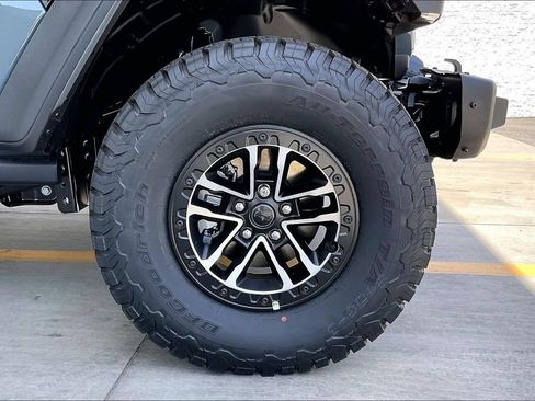 New 2026 Jeep Wrangler Unlimited Rubicon 392 w/ Quick Order Package 27X Moab AWD/4WD image 10