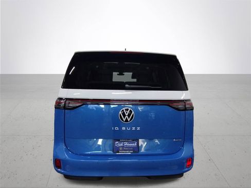 New 2025 Volkswagen ID. Buzz 1st Edition image 10