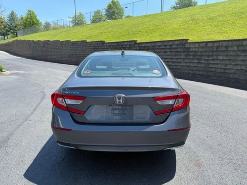 Used 2019 Honda Accord EX image 5