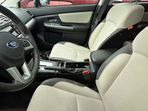 Used 2016 Subaru Crosstrek 2.0i Premium w/ Moonroof Package image 12