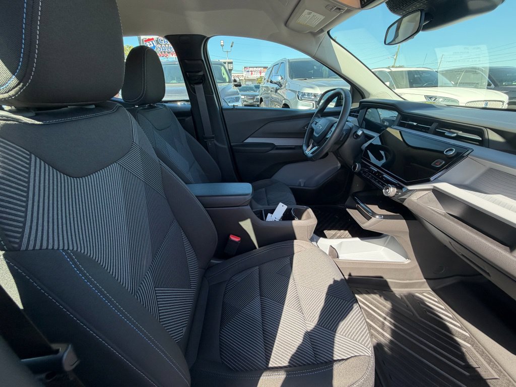 Used 2027 Chevrolet Bolt LT FWD image 18