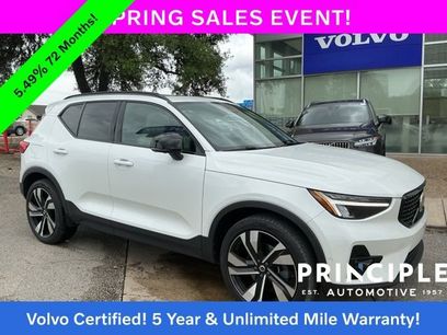 Used 2023 Volvo XC40 B4 Ultimate w/ Protection Package Premier