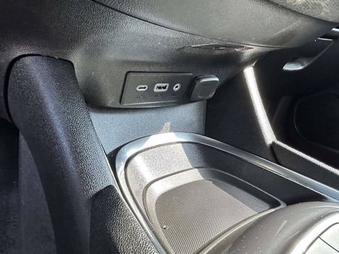 Used 2025 Chevrolet Malibu LT FWD image 12