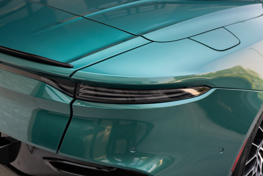 Used 2023 Aston Martin DBS Superleggera Volante RWD image 17