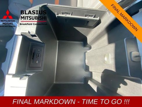 Used 2022 GMC Sierra 3500 AT4 w/ Gooseneck/5TH Wheel Package image 64