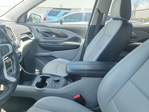 Used 2023 GMC Terrain SLT w/ Infotainment Package II FWD image 7