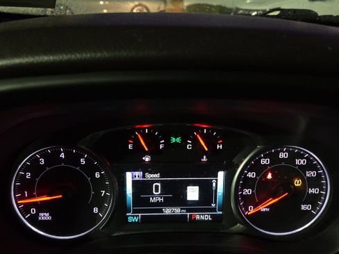 Used 2018 GMC Acadia SLT image 6