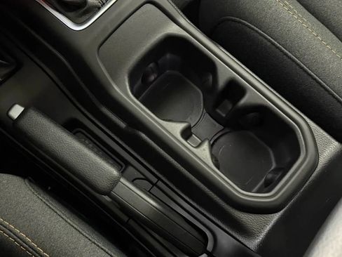 Used 2024 Jeep Wrangler Unlimited Sport AWD/4WD image 32