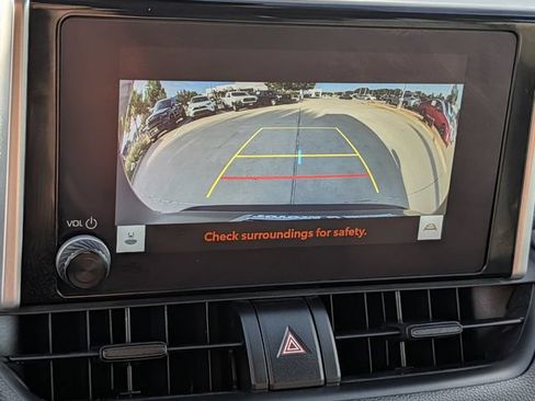 Used 2024 Toyota RAV4 XLE FWD image 18
