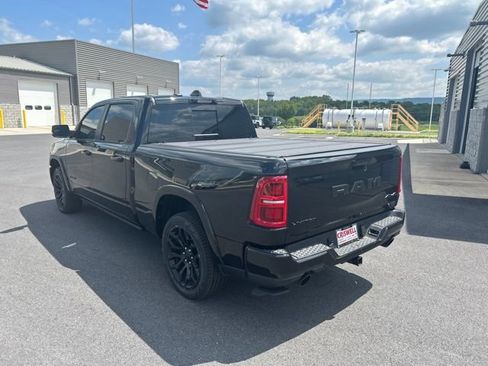 Used 2025 RAM 1500 Limited AWD/4WD image 3