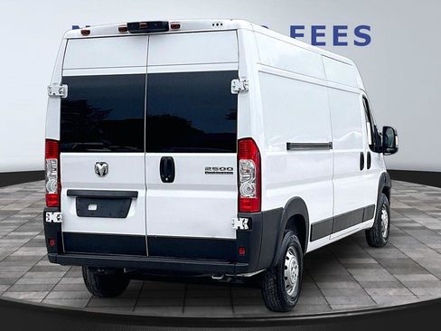 Used 2023 RAM ProMaster 2500 FWD image 6
