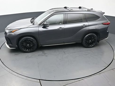 Certified 2023 Toyota Highlander XSE image 47