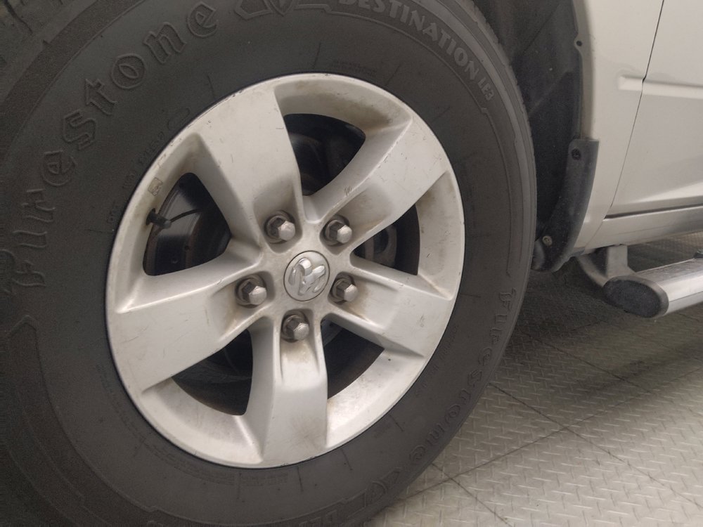 Used 2014 RAM 1500 Classic SLT RWD image 31