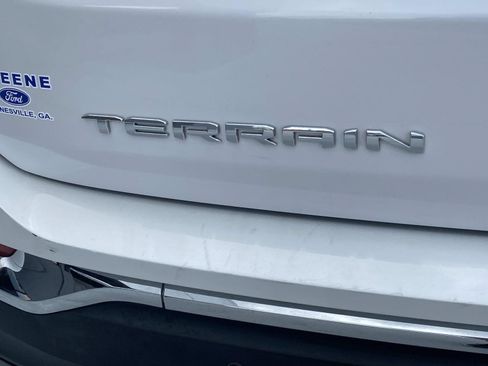 Used 2023 GMC Terrain SLT w/ LPO, Floor Liner Package AWD/4WD image 6