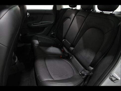 Used 2019 MINI Cooper Countryman FWD image 17