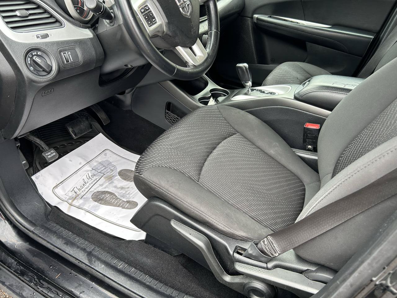 Used 2018 Dodge Journey SE w/ Connectivity Group FWD image 10