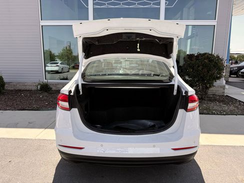 Used 2020 Ford Fusion SE FWD image 37