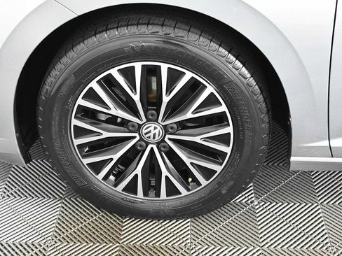Used 2019 Volkswagen Jetta SE FWD image 28