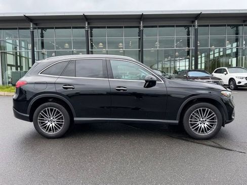 Used 2023 Mercedes-Benz GLC 300 4MATIC image 8