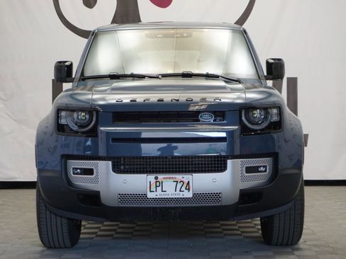 Used 2025 Land Rover Defender 110 S image 2