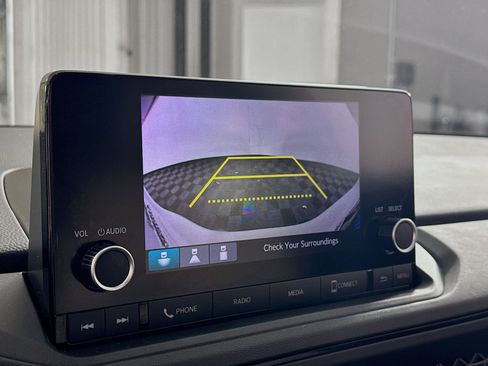 Used 2023 Honda Accord LX image 11
