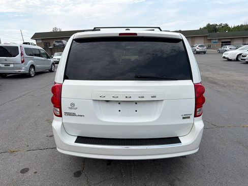 Used 2011 Dodge Grand Caravan Crew w/ Entertainment Group 1 FWD image 7