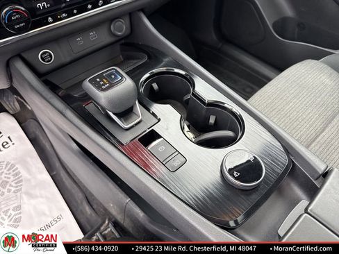 Used 2021 Nissan Rogue SV image 17