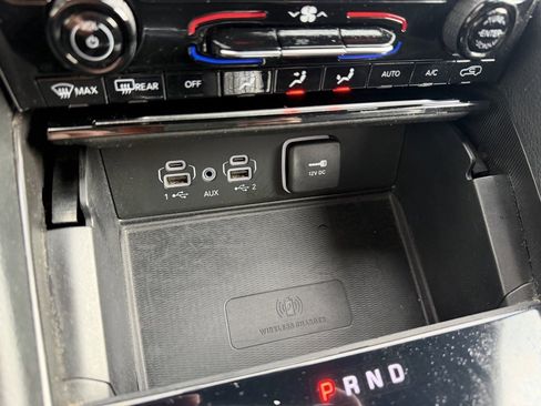 Used 2024 Jeep Grand Cherokee L Laredo image 24