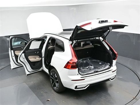 New 2026 Volvo XC60 B5 Plus w/ Protection Package Premier image 51