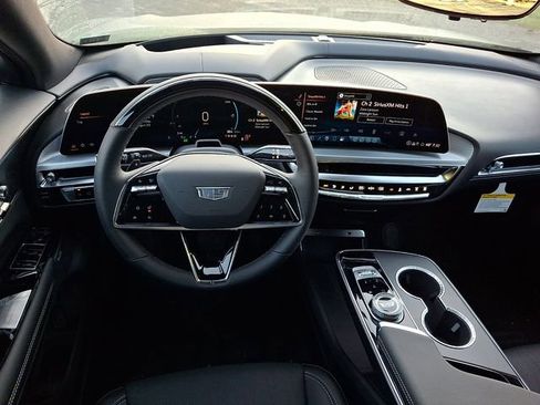 New 2026 Cadillac Lyriq Signature Sport AWD/4WD image 7