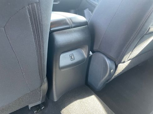 Used 2025 Nissan Sentra SV image 22