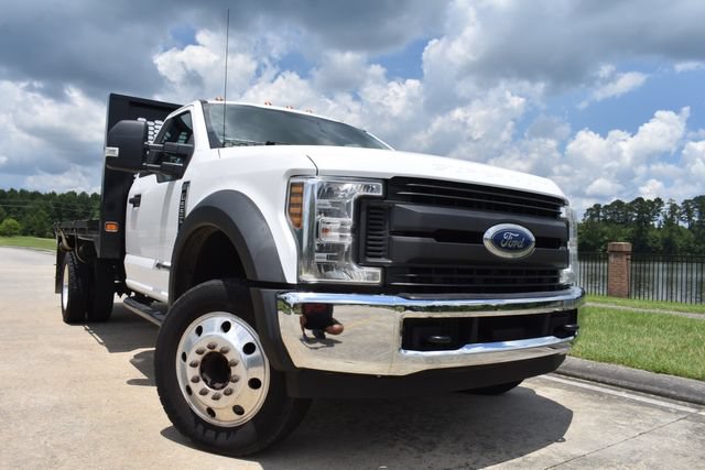 Used 2019 Ford F550 2WD Regular Cab Super Duty image 1