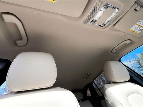 Certified 2022 Mercedes-Benz GLA 250 GLA 250 image 17