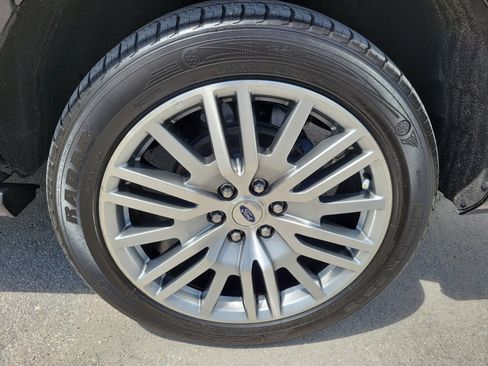 Used 2023 Ford Expedition Max Platinum RWD image 31