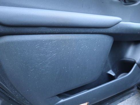 Used 2022 Lexus UX 200 image 21