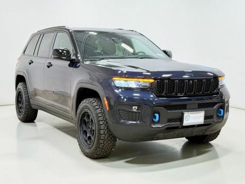 Used 2022 Jeep Grand Cherokee Trailhawk AWD/4WD image 10