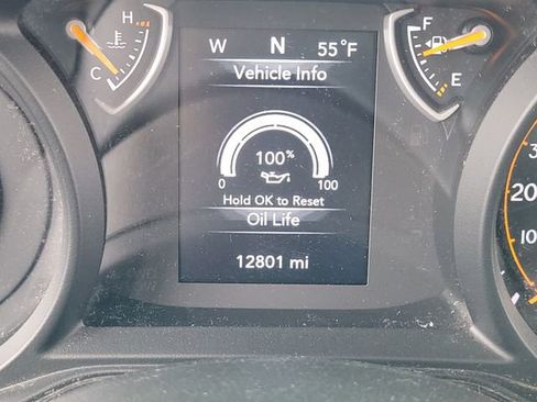 Used 2025 Jeep Wrangler Sport AWD/4WD image 17