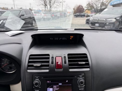 Used 2014 Subaru Crosstrek 2.0i Limited image 30