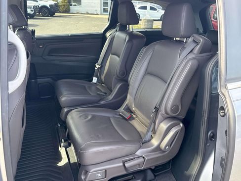 Used 2023 Honda Odyssey Touring image 25