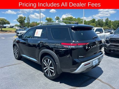 Used 2025 Nissan Pathfinder Platinum w/ Cargo Package AWD/4WD image 18